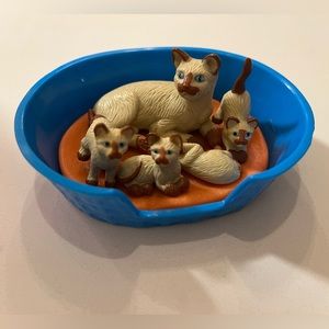 Vintage 1994 Kitten in my Pocket Siamese Cat and Kittens